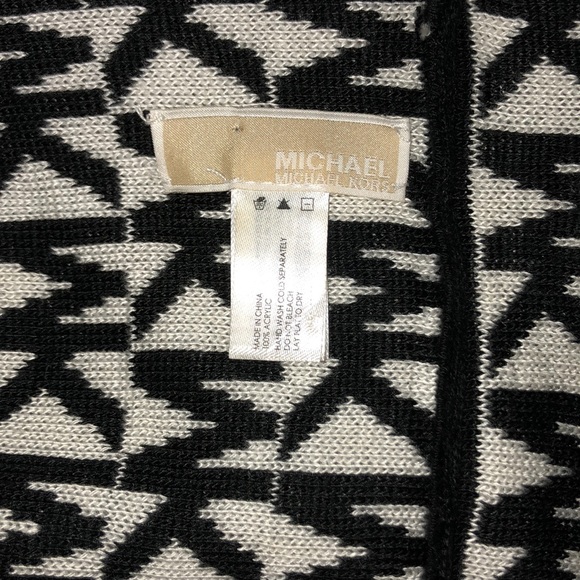 Michael Kors circle scarf - Picture 2 of 3